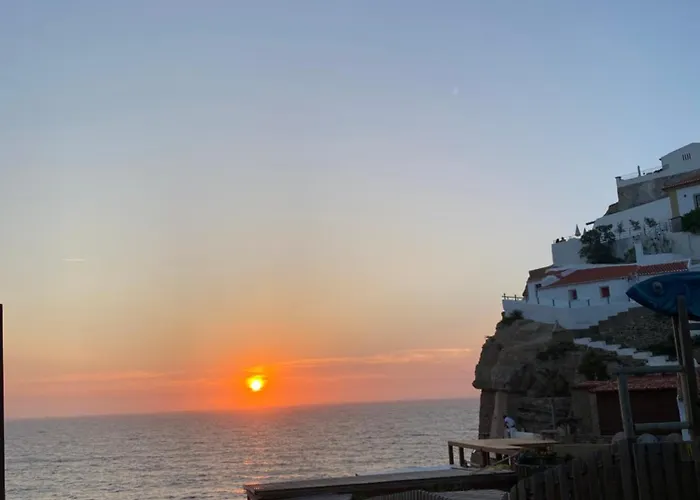 Azenhas Do Mar Roadside House