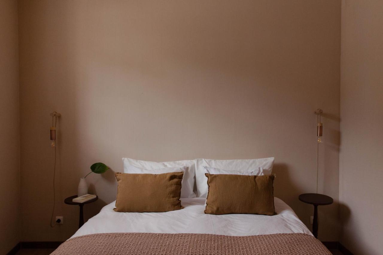 Azenhas Do Mar Roadside House Holiday home *